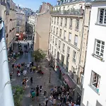 1 Bedroom Apartment In Marais