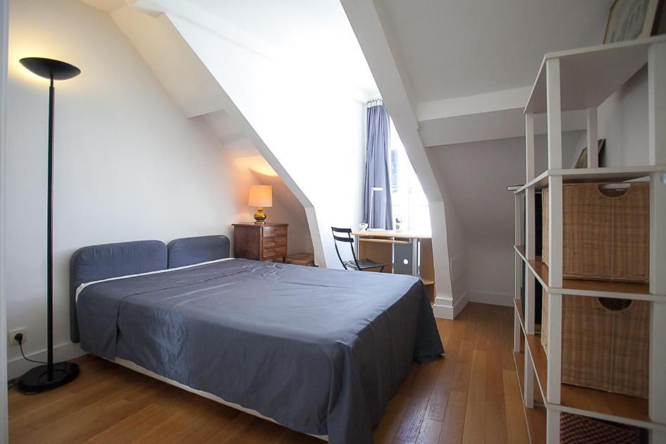 1 Bedroom In Marais Apartment
